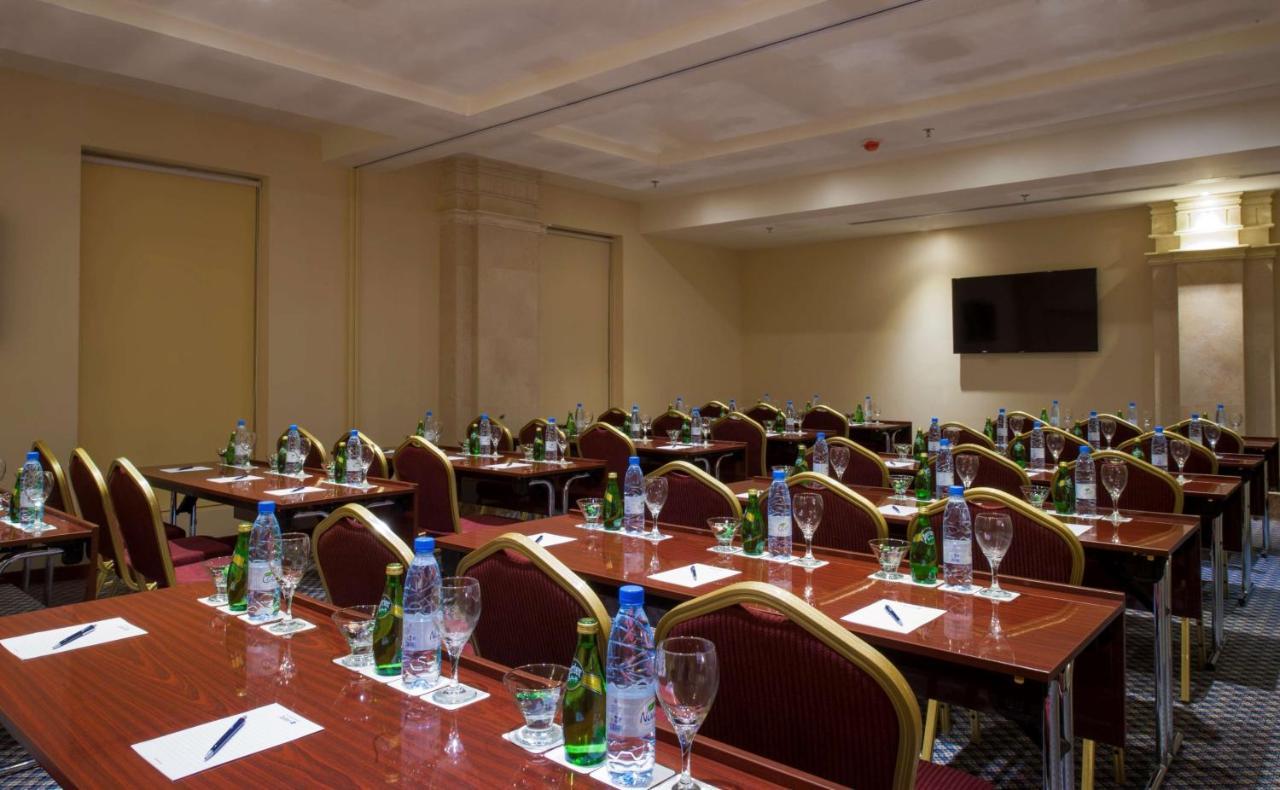 Radisson Blu Hotel, Dhahran Khobar Exterior foto