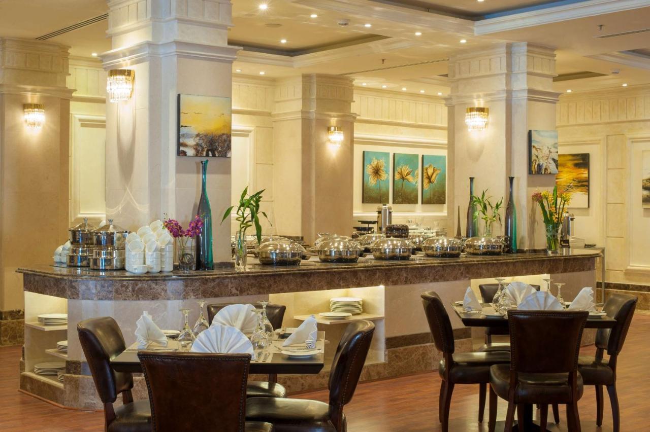Radisson Blu Hotel, Dhahran Khobar Exterior foto