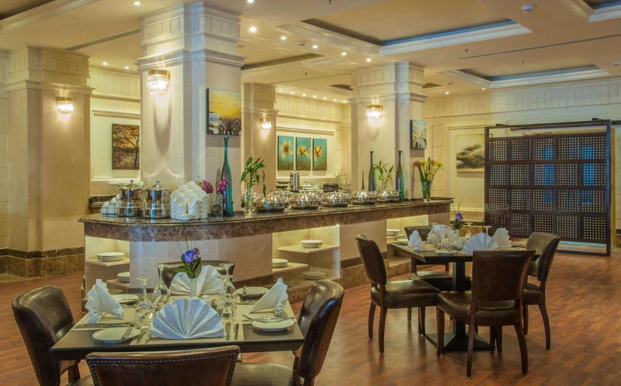 Radisson Blu Hotel, Dhahran Khobar Exterior foto