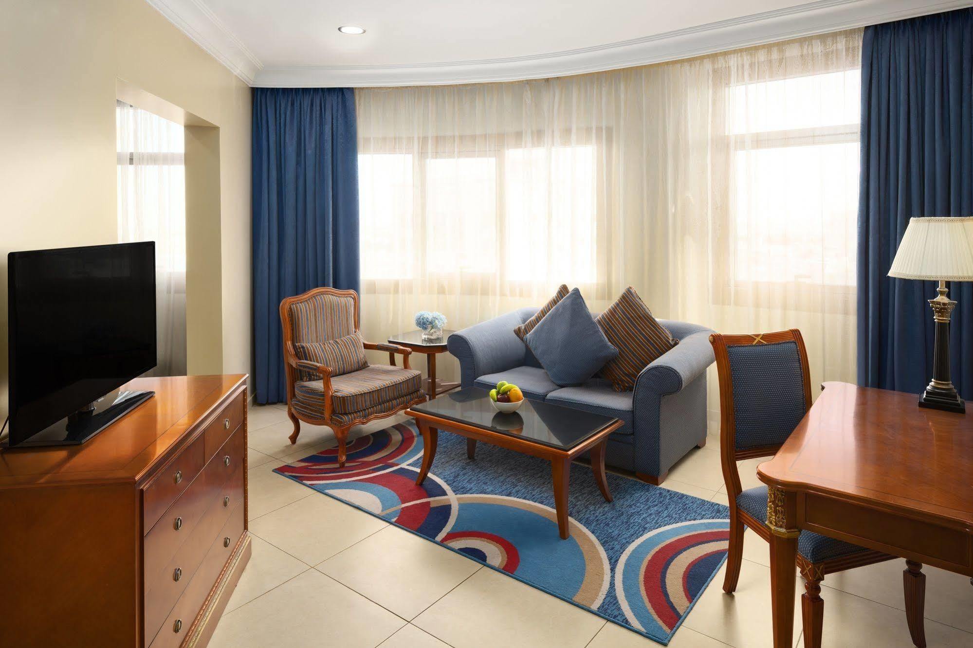 Radisson Blu Hotel, Dhahran Khobar Exterior foto